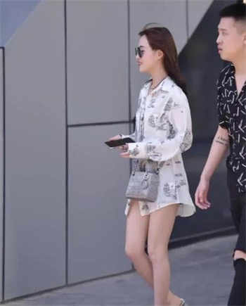 点击fc2视频最新域名