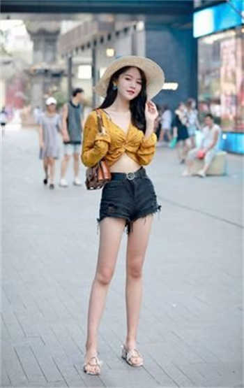 离婚后和狗狗在家里做房亊