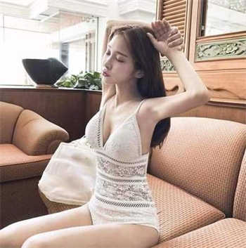重生预言女王权谨拽翻天