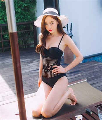 穆延霆 许念安