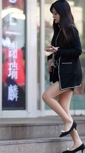 杨一凡的视频