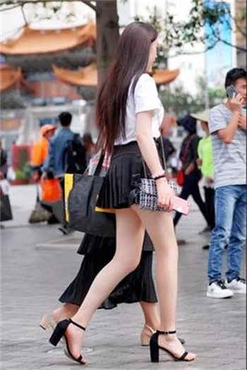 极品英语老师柳研儿