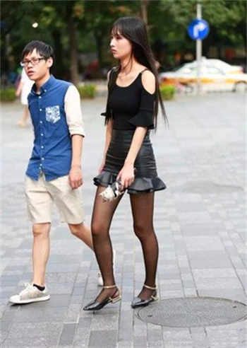 真实生活中怎么找到女s