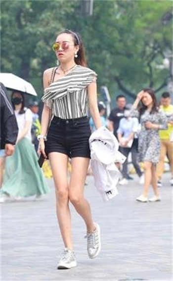 冰上的妖精安卓版下载