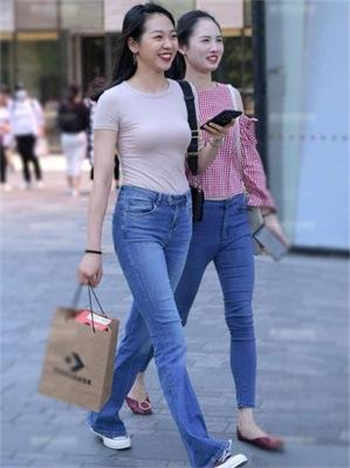 胡秀英乱情一共多少部